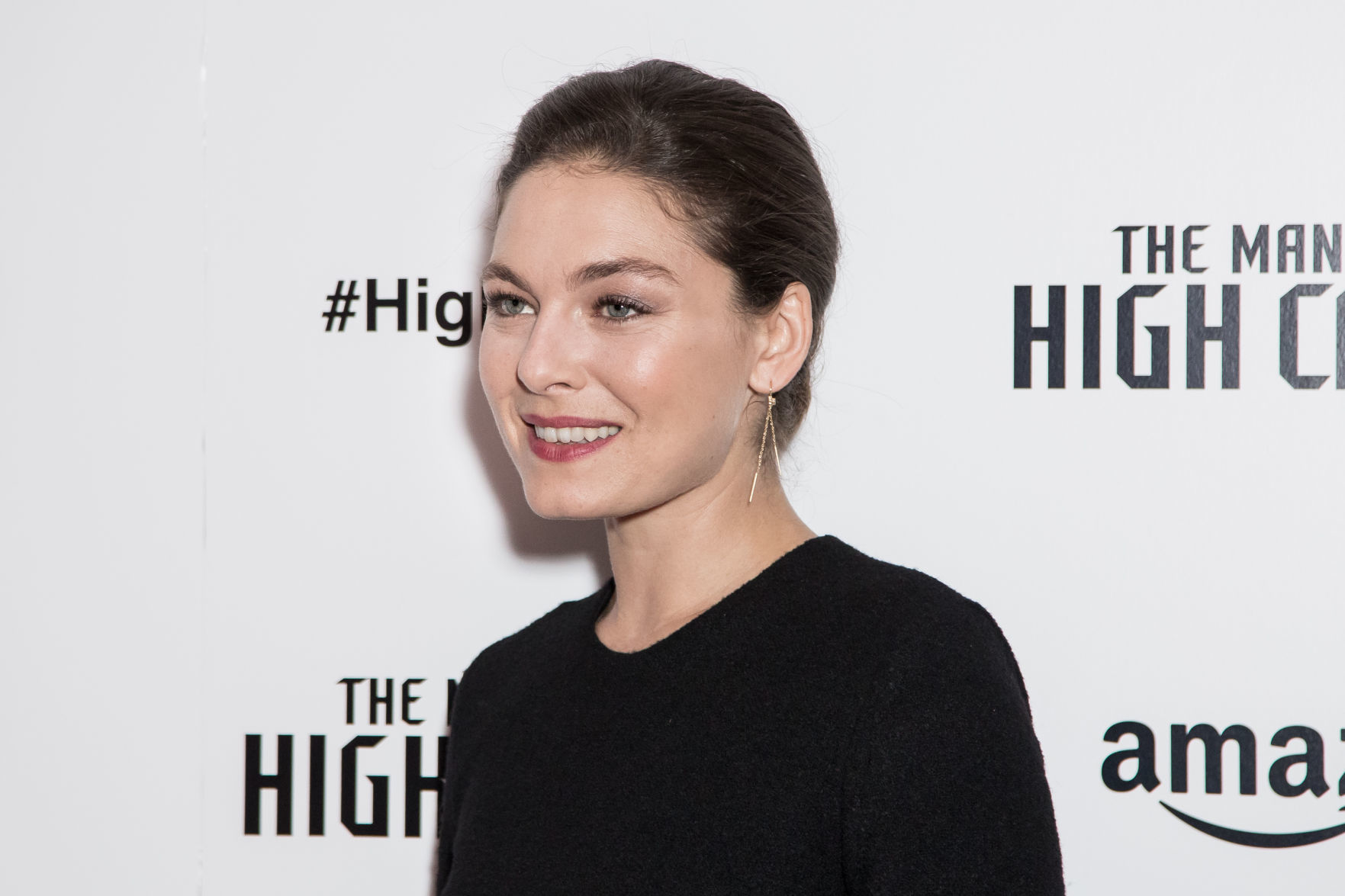 Alexa Davalos
